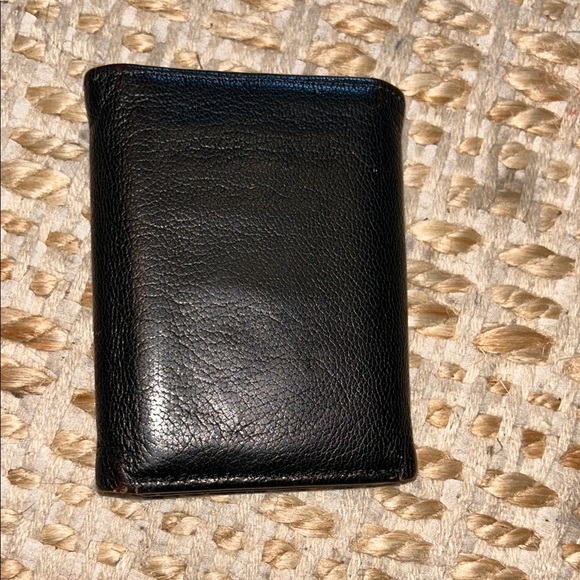 True Religion Black Key Card Holder with Horseshoe Emblem-tri-fold - Picture 10 of 10